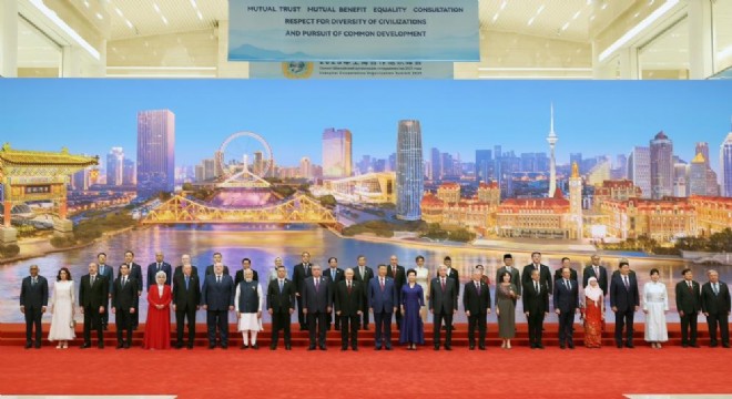 Erdoğan, ŞİÖ Zirvesi'nde aile fotoğrafına katıldı