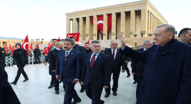 'Türkiye Cumhuriyeti'ni yüceltmeye devam ediyoruz'