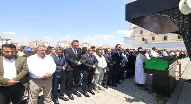 Akpunar'ın annesi dualarla uğurlandı