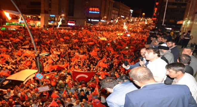 Aydemir: '15 Temmuz'daki duruş kırmızı çizgimizdir'