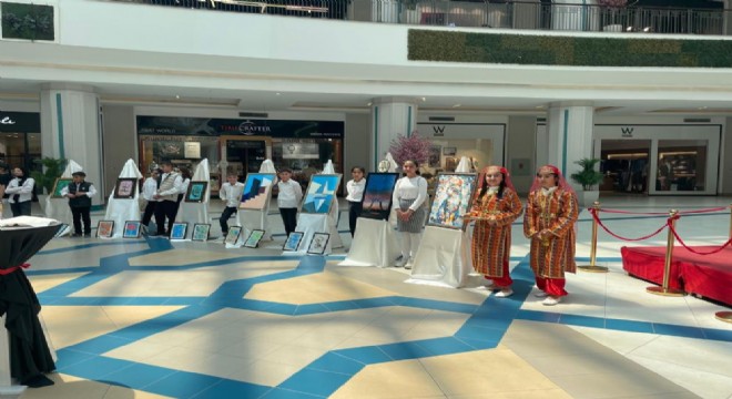 Çatlı öğrencilerin sergisi ilgi odağı oldu