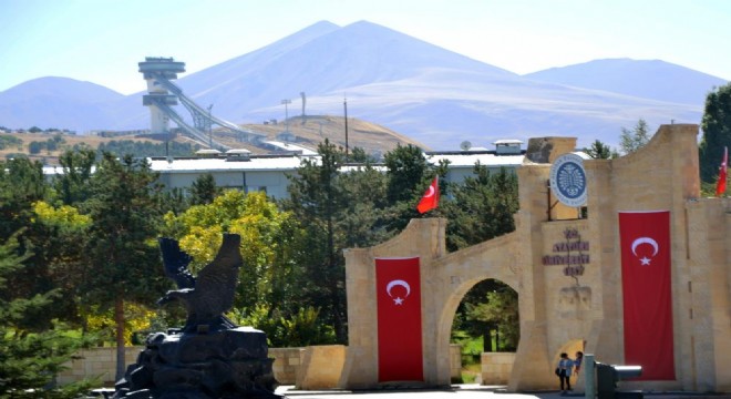 Çomaklı: 'Yeni döneme merhaba'