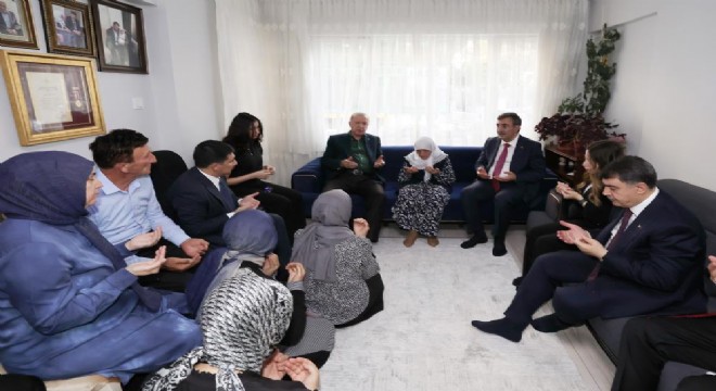 Cumhurbaşkanı Erdoğan şehit annesini ziyaret etti