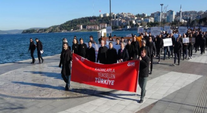 Dadaş Vali siyah giyinip yürüdü