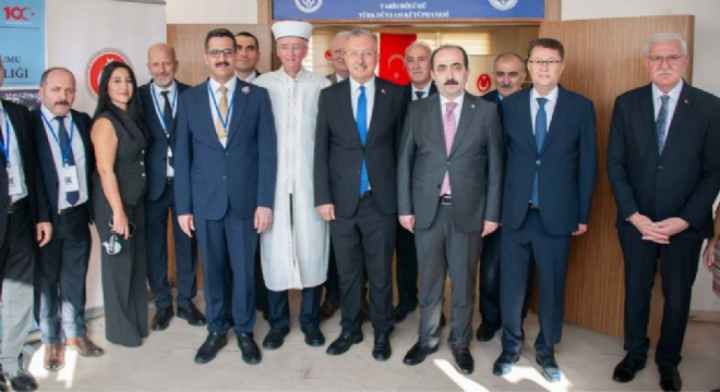 Doğu'da bir ilk: Türk Dünyası Kütüphanesi