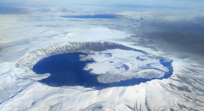 Doğu'da mavi – beyaz bütünleşmesi