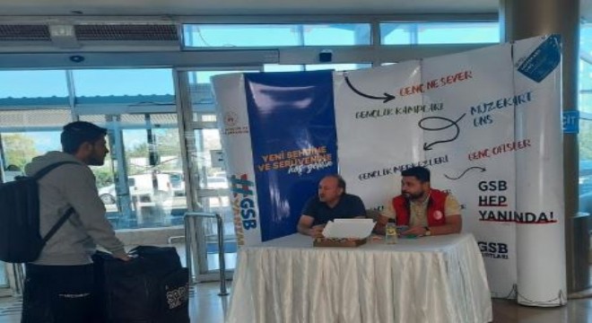 GSİM'den öğrencileri karşılama etkinliği