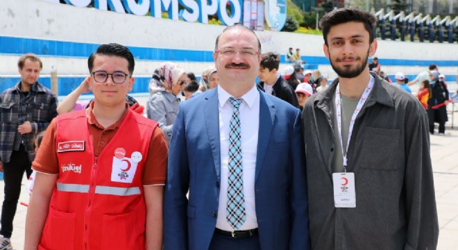 ‘Gençlik, Cumhuriyetimizin teminatıdır'