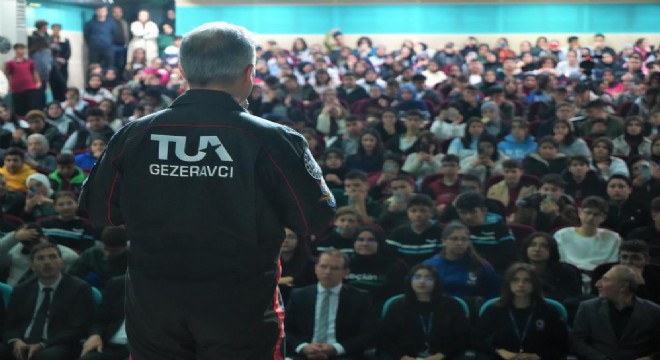 Gezeravcı Muş'ta öğrencilerle buluştu
