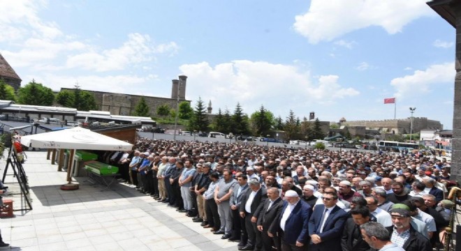 Kamil Polat dua ve gözyaşlarıyla uğurlandı