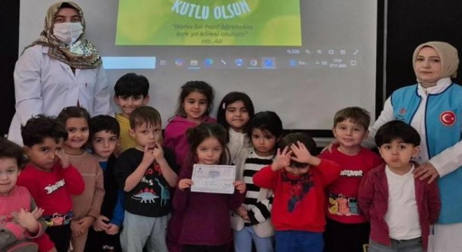 Kur'an kursu öğreticilerinden Filistin'e bağış