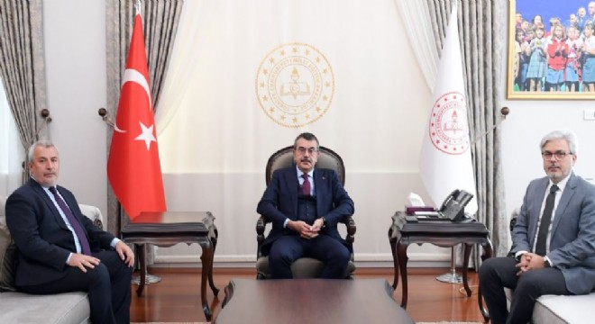 MEB'de yeni müfredat ve YKS gündemi