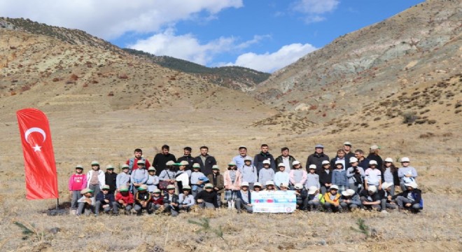 Oltu'da 'Ben ve Ağacım' etkinliği