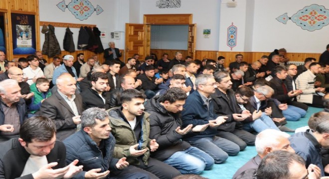 Oltu'da manevi coşku yaşandı