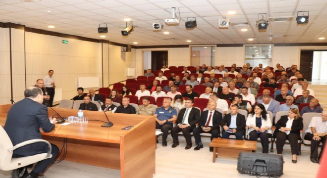 Oltu'da muhtarlar zirvesi