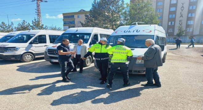 Oltu'da öğrenci servisleri denetlendi