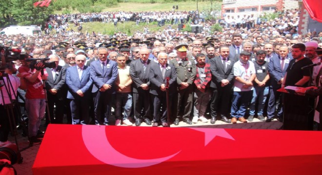 Şehit Kani Obi tekbirlerle uğurlandı