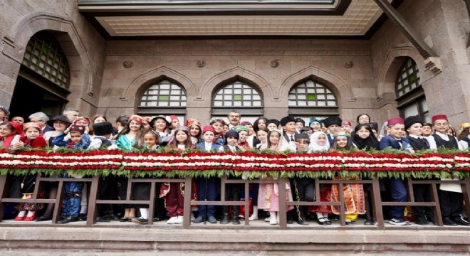 Tekin MEB'in önceliğini paylaştı