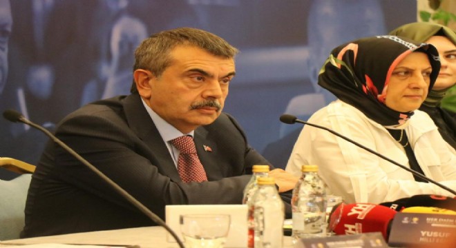 Tekin: 'Niye rahatsız oluyorsunuz?'