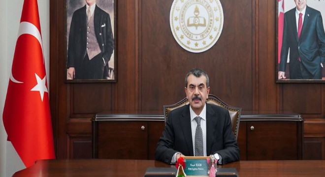 Tekin'den Instagram ve Roblox açıklaması