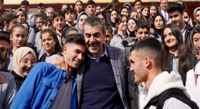 Tekin öğrencilere seslendi