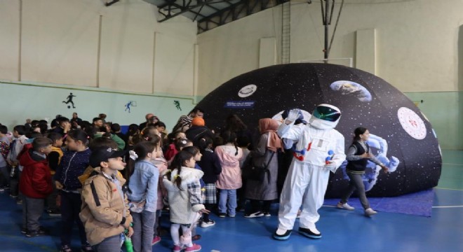 ‘Uzay Yolculuğu Çadırı' ilgi odağı oldu