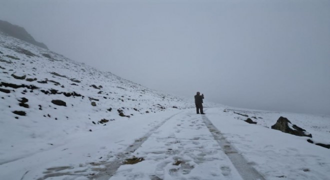 Yaylalar beyaz örtüyle kaplandı